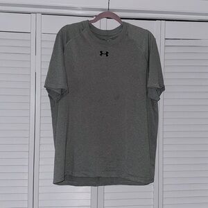 Under Armour gray tshirt